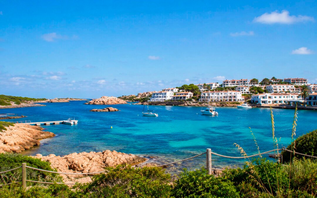Port d’Addaia, Menorca naturaleza, tranquilidad y mar en estado puro