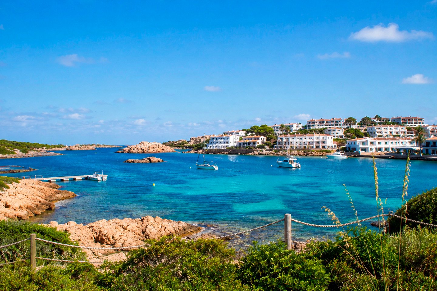 Port d’Addaia, Menorca naturaleza, tranquilidad y mar en estado puro